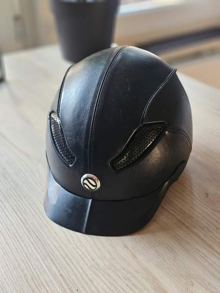 Back on Track EQ3 Lynx PU ratsastuskypärä M Turku - photo 1