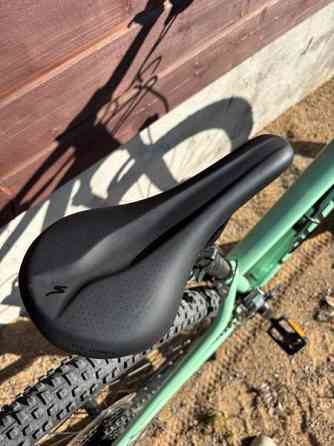 Specialized maastopyörä Akaa