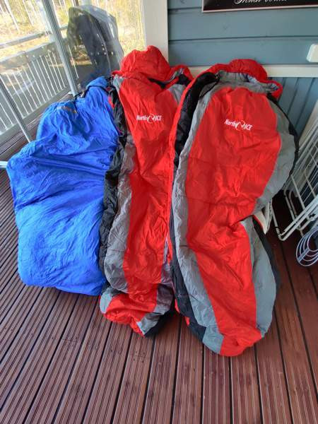 kolme makuupussia Kangasniemi - photo 1