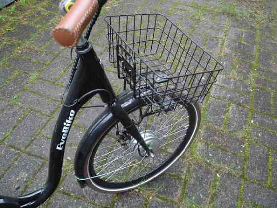 Kolme renkainen sähköavusteinenpyörä Vieremä