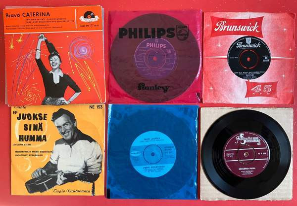 Laatikollinen vanhoja vinyylisinglejä Tampere – foto 4