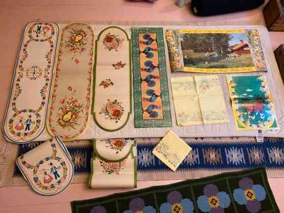 Vanhoja paperi liinoja 9kpl ja vanha juliste Kerava