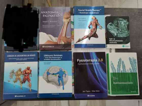 Fysioterapian ammattikirjallisuutta + ravitsemustieteen oppikirja Jyvaeskylae