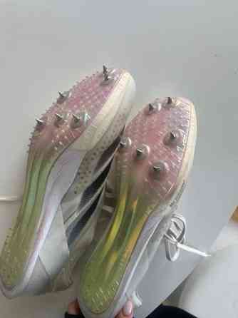 Adidas piikkarit Joensuu