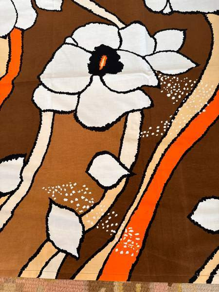 Metsovaara Gardenia lappisatiini verho kangas pöytäliina 260 cm Helsinki – foto 2