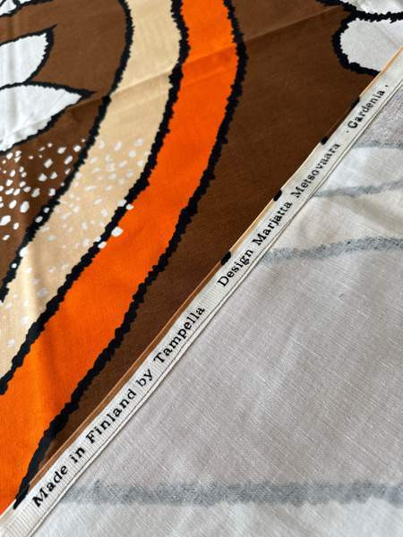 Metsovaara Gardenia lappisatiini verho kangas pöytäliina 260 cm Helsinki – foto 4