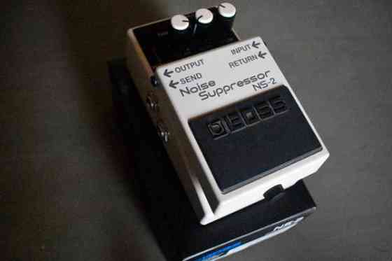 1- Boss NS-2 Noise Supressor Tampere