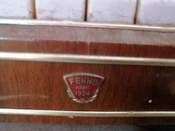 Vanha levysoitinradio yhdistelmä Vantaa