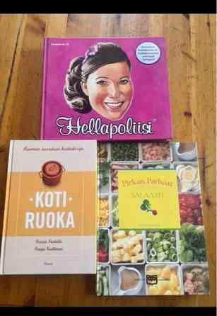 Koulukirjoja, lastentarinoita, kielikirjoja ja reseptikirjoja Tuusniemi