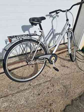 Polkupyörä uusilla renkailla. Kemi