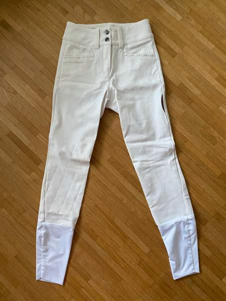 Animon kisahousut 30 Эспоо - изображение 1