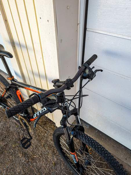 Hyväkuntoinen Arinos MTX3 26" maastopyörä Espoo – foto 5