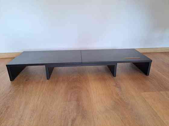 Näyttöjalusta / monitoritaso 110-80cm Jaervenpaeae