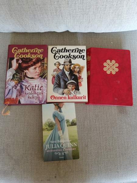 4 kirjaa, kaunokirjallisuus. Lahti - valokuva 1