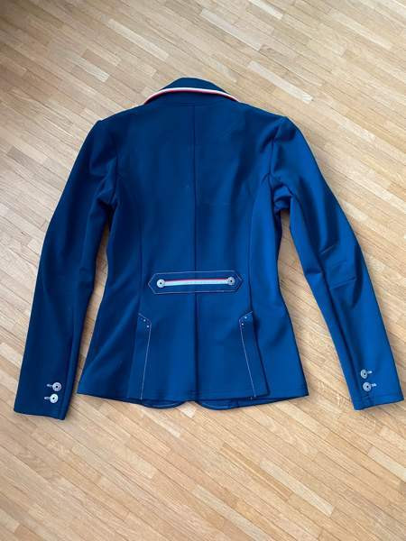 QHP kisatakki 36 Espoo - valokuva 3