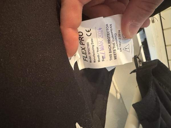 Selkäpanssari merkkiä CRW Kempele – foto 3