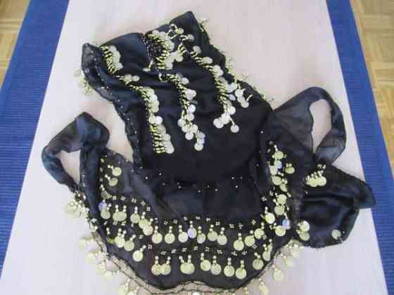 Napatanssi liina, päähine, hame Helsinki