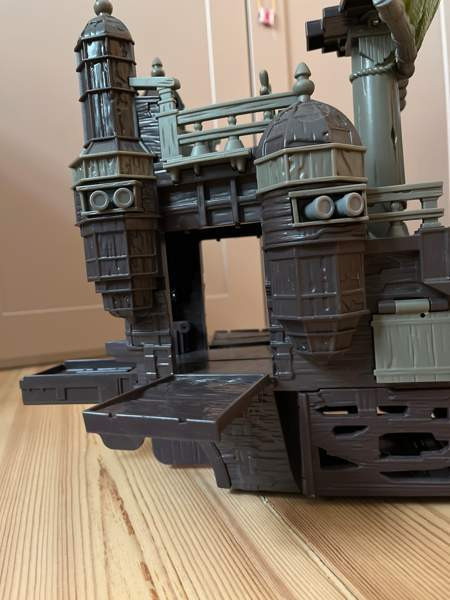 Pirates of the Caribbean laiva ja figuureita Helsinki - valokuva 7