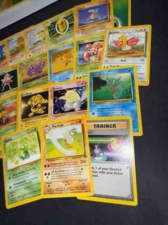 18kpl vanhoja WOTC Pokemon kortteja (1 holo) Kotka