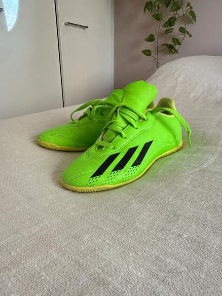 Adidas lasten futsal jalkapallo kengät koko 31 Helsinki – foto 1