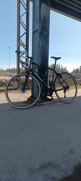 Kona L kokoinen teräsrunkoinen gravelpyörä + lukot ja lokarit Helsinki – foto 1
