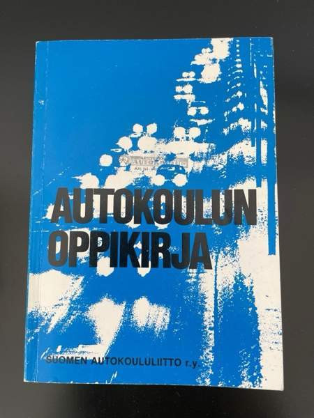 Autokoulun Oppikirja v. 1982 Helsinki - valokuva 1
