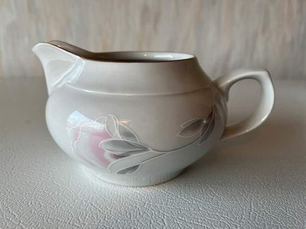 JLMENAU ruokailuastiasto Joensuu - valokuva 7