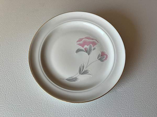 JLMENAU ruokailuastiasto Joensuu - valokuva 5