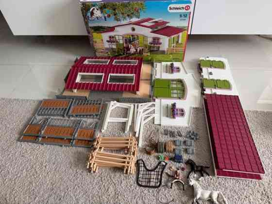 Schleich talli ja lisävarusteet Вантаа