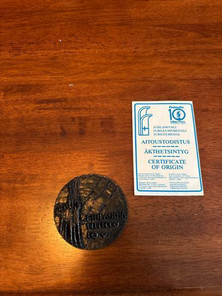 Finlandia hiihto 10v juhlamitali Туусула - изображение 1