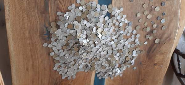 Kasa kolikoita markkoja ja pennejä Jyvaeskylae - photo 1