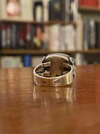 VARATTU! Vintage hopeinen sormus isolla vihreällä kivellä Vantaa