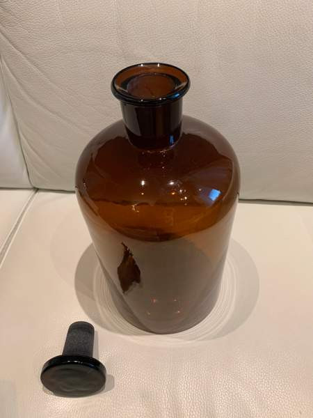 Iso apteekkarin pullo lasikorkilla Seinäjoki - valokuva 2