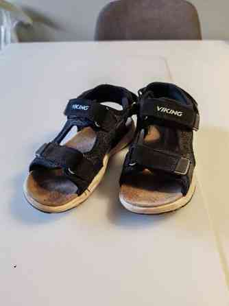 Viking sandaalit koko 29 Lieto