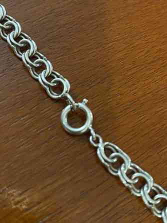 Näyttävä hopeinen bismarck kaulakoru Vantaa