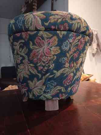 Vanha kukkainen rahi Helsinki