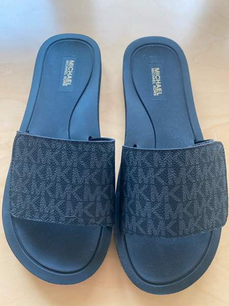 Mickhael Kors sandaalit Эспоо - изображение 3