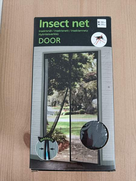 Uusi hyönteisverkko oveen Lohja - valokuva 1