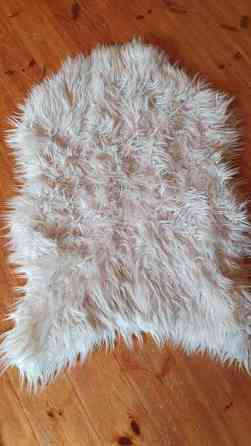 Keinotekoisia lampaanvilloja 20 kpl Maentsaelae