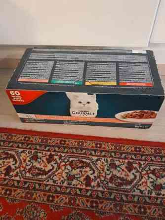 Gourmet kissanruokaa kastikkeessa Vantaa