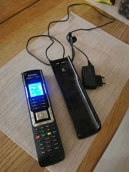 Logitech Harmony 785 yleiskaukosäädin Ylivieska - изображение 1