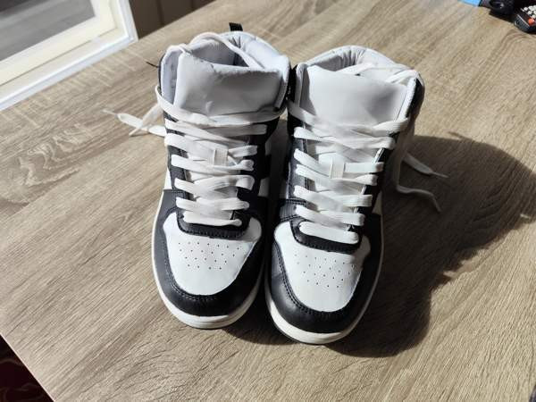 Mywear kengät. 39 Котка - изображение 1