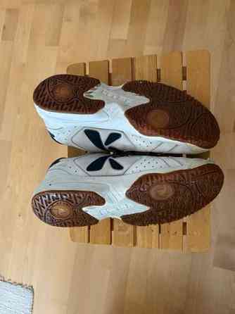 Miesten sisäpelikengät Helsinki