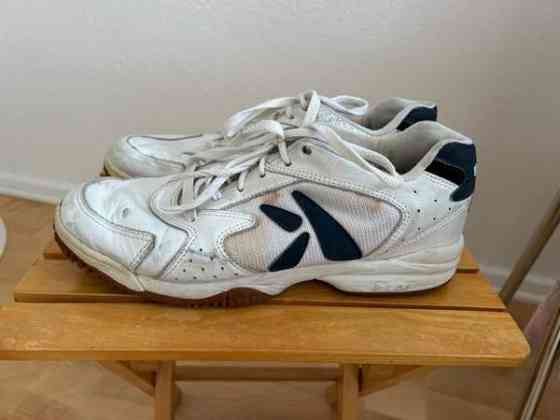 Miesten sisäpelikengät Helsinki