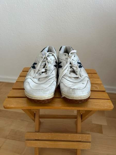 Miesten sisäpelikengät Helsinki – foto 3