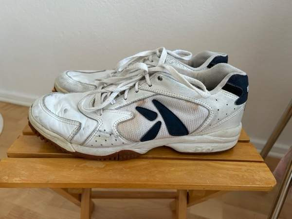 Miesten sisäpelikengät Helsinki – foto 1