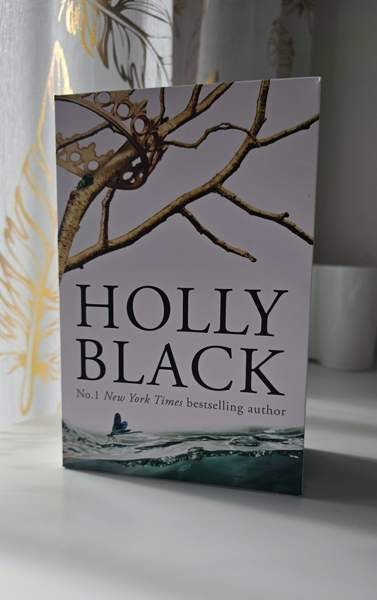 Myydään Folk of Air kirjasetti Tampere – foto 2