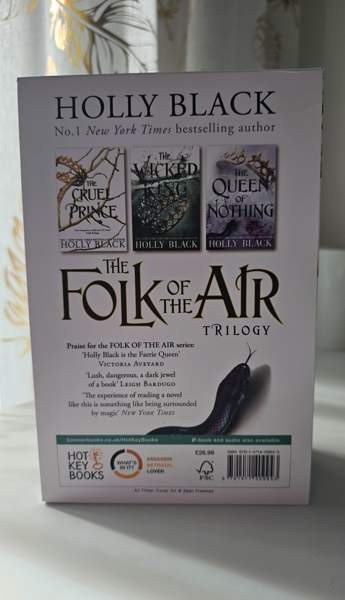 Myydään Folk of Air kirjasetti Tampere – foto 3