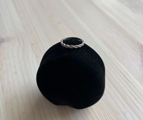 Valkokultainen timanttisormus Тампере - изображение 3