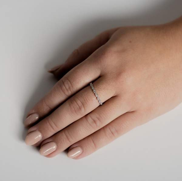 Valkokultainen timanttisormus Тампере - изображение 6